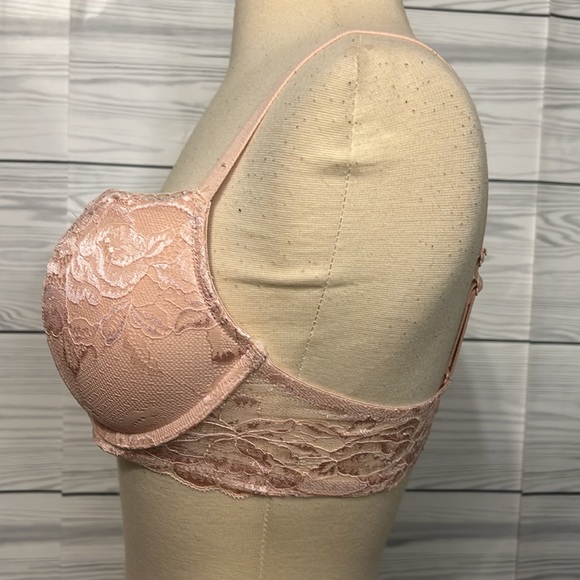 34C Beyond Sexy push up bra - Picture 2 of 6